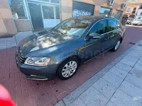 Usado VW Passat Advance 105 CV (77 kW) 2011 Gris / plata Familiar