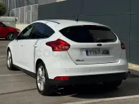 Usado Ford Focus Titanium 115 CV (84 kW) 2015 Blanco Berlina