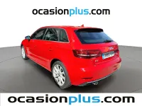 Usado Audi A3 Design 116 CV (85 kW) 2018 Rojo Berlina