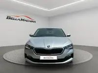 Usado Skoda Scala Ambition 95 CV (69 kW) 2023 Gris Utilitario