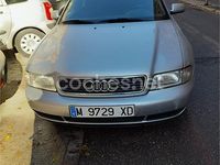 Usado Audi A4 125 CV (91 kW) 1999 Gris / plata Berlina