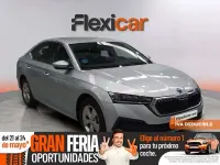 Usado Skoda Octavia Ambition 116 CV (85 kW) 2022 Gris Utilitario