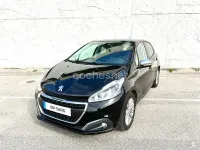 Usado Peugeot 208 Signature Sky 82 CV (60 kW) 2019 Negro Utilitario