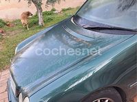 Usado Mercedes E250 Elegance 211 CV (155 kW) 2013 Verde Berlina