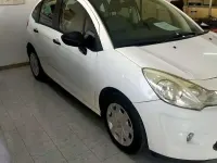 Usado Citroën C3 Attraction 68 CV (50 kW) 2011 Blanco Utilitario
