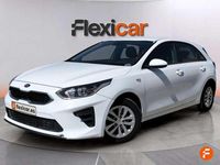 Begagnad Kia Ceed 120 HK (88 kW) 2020 Vit Halvkombi