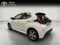 Usado Toyota Yaris Hybrid Business Edition 116 CV (85 kW) 2025 Blanco Berlina