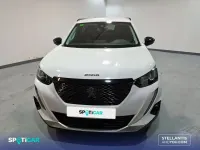 Usado Peugeot 2008 Allure 100 CV (73 kW) 2022 Blanco SUV