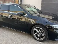 Usado Mercedes A180 116 CV (85 kW) 2023 Negro Berlina