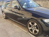Usado BMW 318 143 CV (105 kW) 2011 Negro Familiar