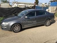 Usado VW Passat Advance 140 CV (102 kW) 2007 Gris / plata Berlina