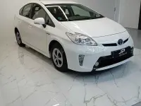 Usado Toyota Prius Eco 136 CV (100 kW) 2015 Blanco Berlina