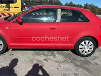 Usado Audi A3 Ambiente 102 CV (75 kW) 2005 Rojo Utilitario