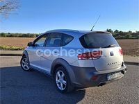 Usado Seat Altea 140 CV (102 kW) 2008 Gris / plata Monovolumen