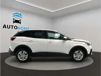 Usado Peugeot 3008 Active 131 CV (96 kW) 2019 Blanco SUV