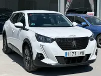 Usado Peugeot 2008 Allure 100 CV (73 kW) 2019 Blanco SUV