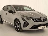 Usado Renault Clio V Techno 100 CV (73 kW) 2025 Gris Berlina