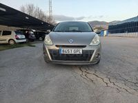 Usado Renault Clio II Expression 70 CV (51 kW) 2009 Marrón Berlina