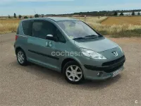 Usado Peugeot 1007 75 CV (55 kW) 2005 Azul Monovolumen