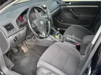 Usado VW Golf V Highline 105 CV (77 kW) 2007 Negro Berlina