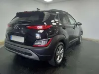 Usado Hyundai Kona 121 CV (88 kW) 2022 Negro SUV