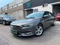 Usado Opel Insignia Innovation 136 CV (100 kW) 2019 Negro Familiar