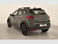 Usado Dacia Sandero Extreme 100 CV (73 kW) 2025 Verde Berlina