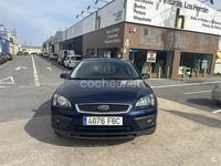 Usado Ford Focus Trend 100 CV (73 kW) 2007 Azul Berlina