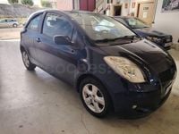 Usado Toyota Yaris Luna 87 CV (63 kW) 2006 Azul Berlina