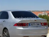 Usado Honda Accord Comfort 155 CV (114 kW) 2003 Gris / plata Berlina