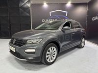 Usado VW T-Roc Advance 150 CV (110 kW) 2021 Gris / plata SUV