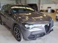 Usado Alfa Romeo Stelvio Veloce 211 CV (155 kW) 2023 Gris SUV