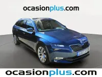 Usado Skoda Superb Ambition 150 CV (110 kW) 2016 Azul Familiar