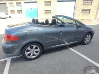 Usado Peugeot 307 CC 136 CV (100 kW) 2007 Gris / plata Descapotable