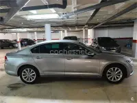 Usado VW Passat Edition 150 CV (110 kW) 2019 Gris / plata Berlina