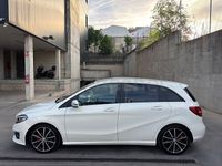 Usado Mercedes B200 136 CV (100 kW) 2018 Blanco Monovolumen