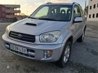 Usado Toyota RAV4 Luna 116 CV (85 kW) 2002 Gris / plata SUV