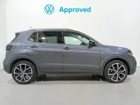 Usado VW T-Cross Sportline 150 CV (110 kW) 2022 Gris / plata SUV