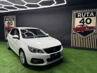Usado Peugeot 308 Style 100 CV (73 kW) 2019 Blanco Berlina