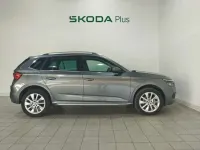 Usado Skoda Kamiq Style 110 CV (80 kW) 2022 Gris SUV
