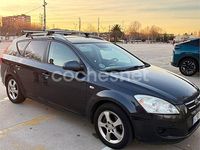 Usado Kia Ceed Active 115 CV (84 kW) 2007 Negro Utilitario