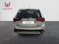 Usado Mitsubishi Outlander Motion 150 CV (110 kW) 2019 Blanco SUV