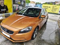 Usado Volvo V40 Momentum 150 CV (110 kW) 2012 Naranja Utilitario