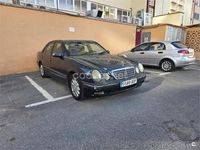 Usado Mercedes E320 Elegance 197 CV (144 kW) 2001 Azul Berlina