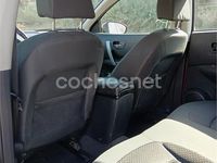Begagnad Nissan Qashqai Tekna 150 HK (110 kW) 2007 Röd SUV