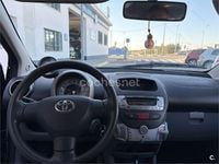 Usado Toyota Aygo 68 CV (50 kW) 2007 Negro Utilitario