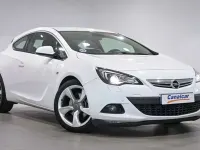 Usado Opel Astra GTC Sportive 131 CV (96 kW) 2014 Blanco Berlina