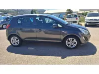 Usado Opel Corsa Selective 85 CV (62 kW) 2012 Gris Utilitario