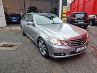 Usado Mercedes E220 Avantgarde 170 CV (125 kW) 2009 Beige Berlina