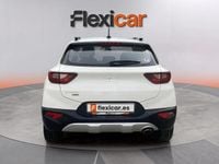 Usado Kia Stonic 101 CV (74 kW) 2023 Blanco SUV